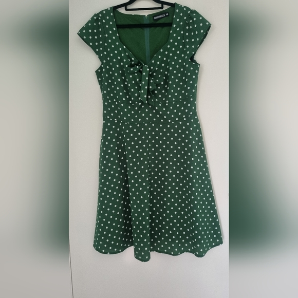 Dangerfield Dresses & Skirts - Dangerfield midi dress, green, short sleeve AU14